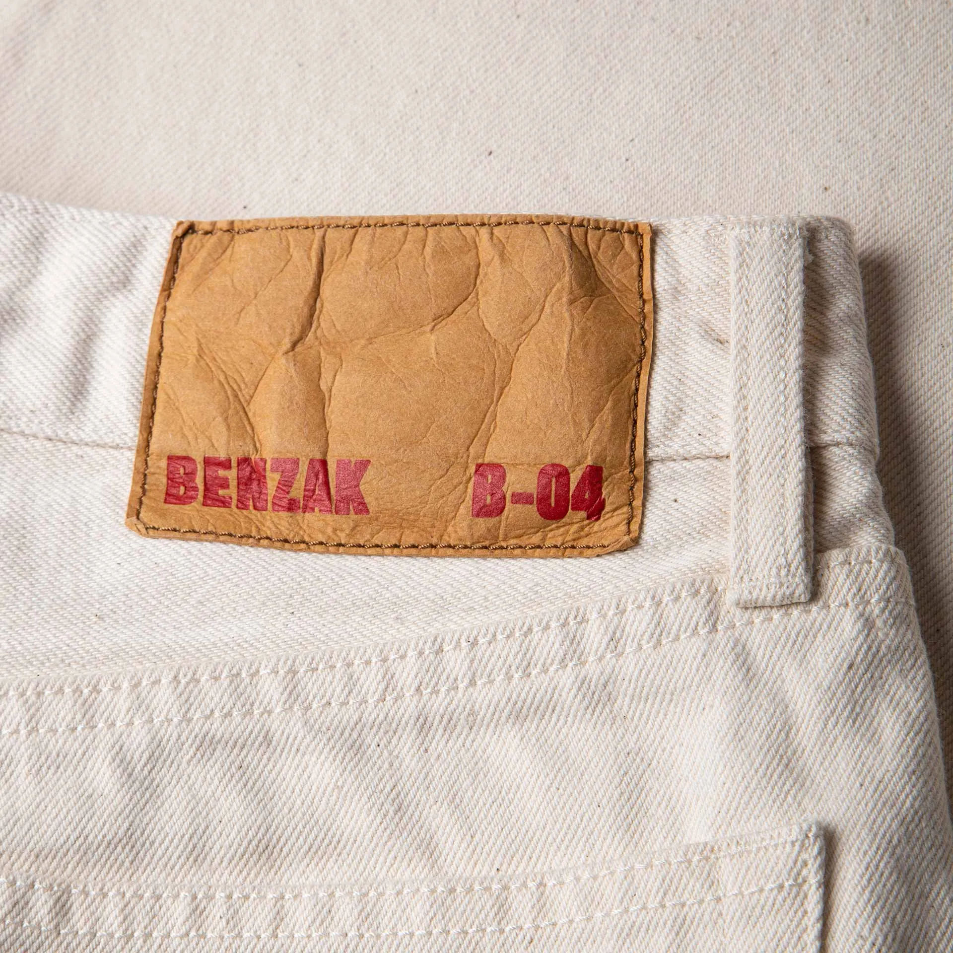 B-04 RELAXED 14 oz. selvedge colour denim / ecru