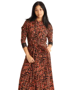 FW23MR22 Burning Leopard Print Black Morning Robe